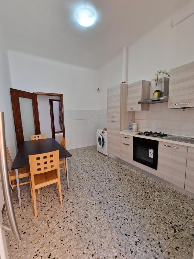La Casa Della Stazione Apartment La Spezia Exterior photo
